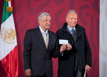 Entrega Gertz Manero 2 mil mdp de lucha contra la corrupción