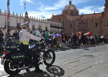 ¡Toma precauciones! Calles cerradas en Zacatecas por desfile este 24 de febrero