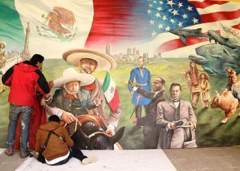 Artistas zacatecanos plasman alegoría México-estadounidense en mural