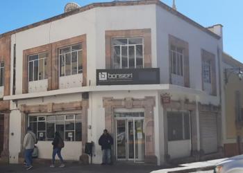 Roban caja fuerte con más de 5 mdp en Bansefi