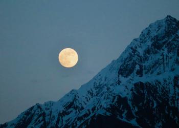 No te pierdas la Luna de nieve; iluminará el cielo