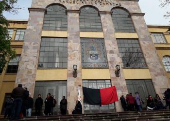 Pagan a jubilados de la SNTE, levantan paro mañana