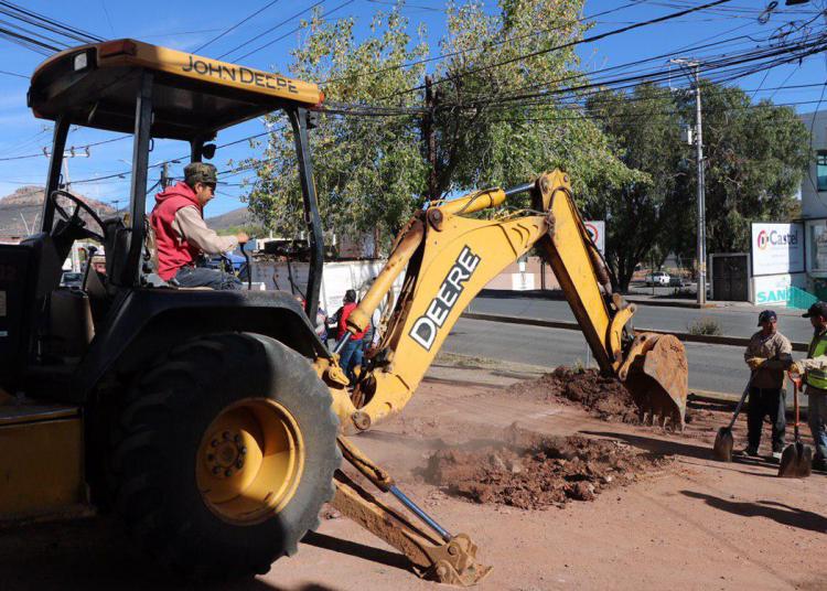 Continuarán brigadas de bacheo permanente en la capital