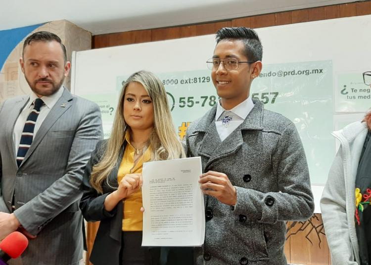 Personas con cáncer y VIH se amparan contra el INSABI