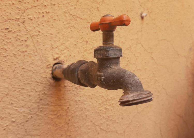 Ciudadanía desaprueba aumento a la tarifa de agua por mal servicio