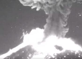 Captan fuerte explosión en Popocatépetl: VIDEO