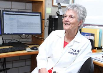 Rachel Mata, primer latinoamericana en recibir premio en Investigación Botánica