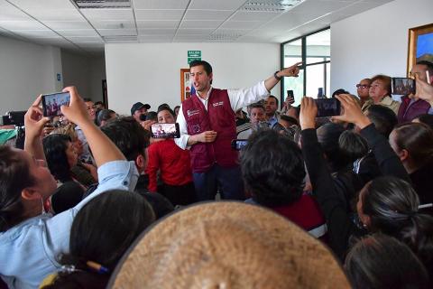 Alcalde de Guadalupe, al finalizar la sesión en la oficinas de JIAPAZ