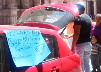 Ciudadanos llevan alimentos a población vulnerable