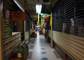 Cierran 300 establecimientos comerciales en la capital