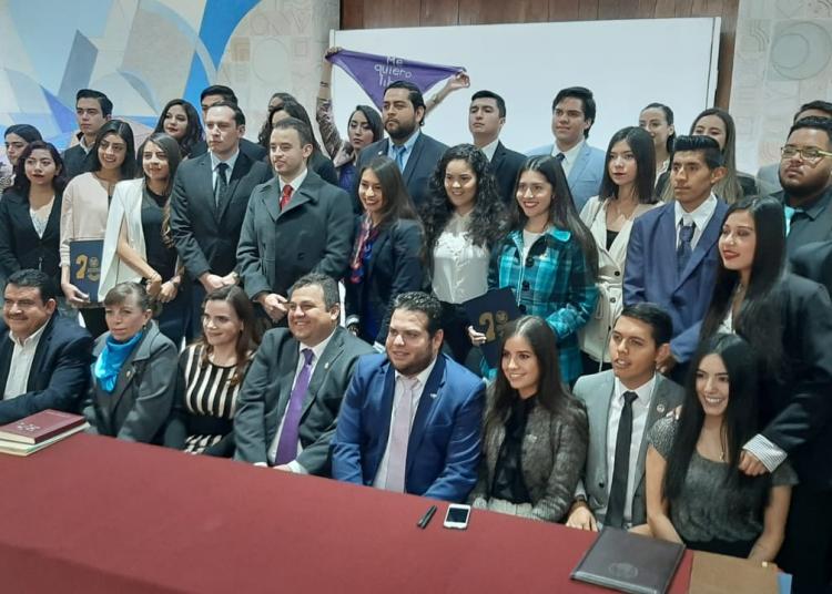 Congreso del estado con alumnos de la UAZ