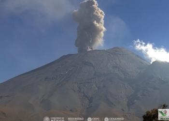 Emite el Popocatépetl 71 exhalaciones en últimas 24 horas