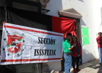 En riesgo 200 trabajadores por venta de tiendas ISSSTEZAC