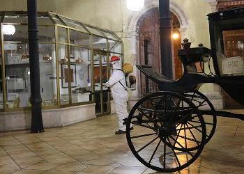 Continua Ayuntamiento de Zacatecas desinfección de espacios públicos