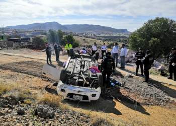 Vuelca vehículo en Orito, hay tres personas lesionadas