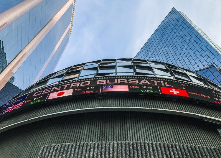 Cae bolsa mexicana al mínimo nivel desde octubre