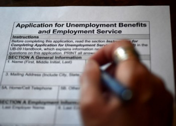 EE.UU. suma casi 30 millones de desempleados en mes y medio