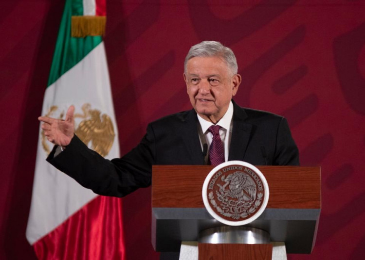 México acuerda reducir producción de petróleo a 100 mil barriles