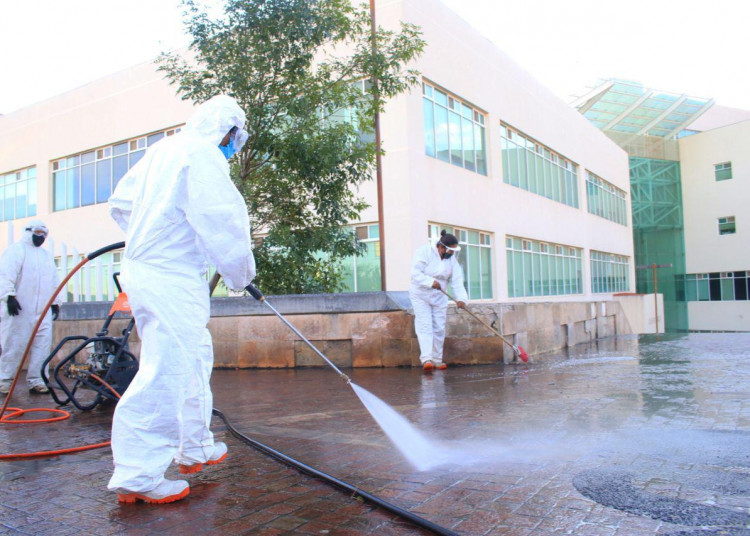 Desinfectan zonas hospitalarias en Zacatecas