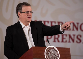 México espera cargamento de equipo médico desde China