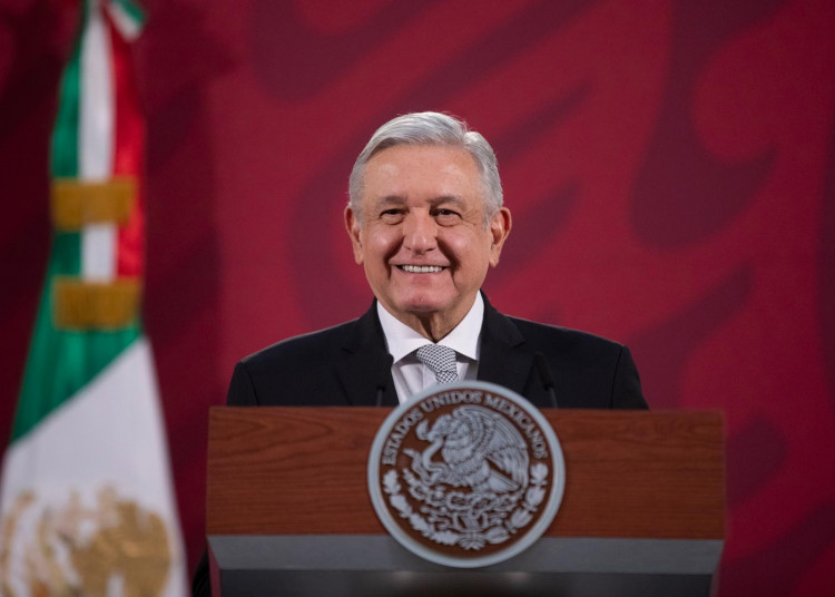 AMLO pedirá transparencia a Facebook y Twitter por tráfico de bots