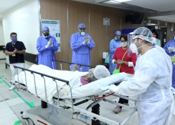 Paciente recuperada en Centro Médico Nacional La Raza, CDMX FOTO ARCHIVO