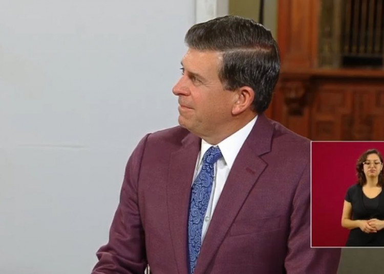 Reaparece Ricardo Sheffield, titular de Profeco tras vencer al COVID-19