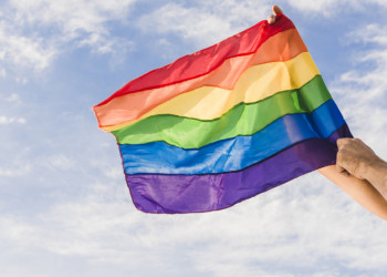 Pide ONU frenar odio y violencia hacia comunidad LGBT+