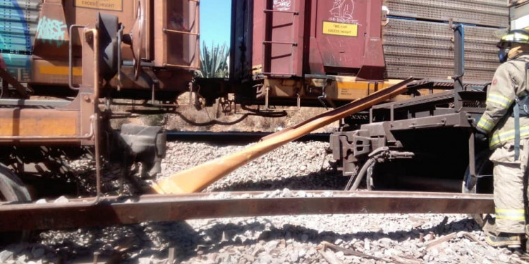 Se descarrila tren a espaldas de la Colonia San Fernando