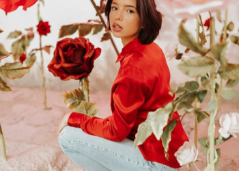 Ángela Aguilar comparte foto inédita junto a su abuelo Antonio Aguilar