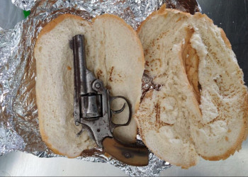 Detienen a sujeto con una “torta de pistola” en la CDMX