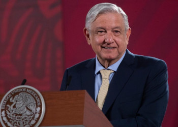 AMLO niega espionaje y defiende exhibir plan de BOA sin verificar