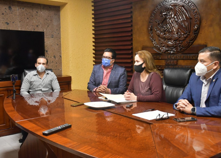 Síndica denuncia por presuntas irregularidades a Ulises Mejía