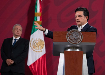 Zoé Robledo, titular del IMSS, da positivo a COVID-19