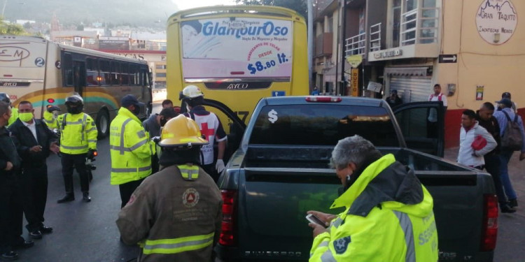 Tres choques en 20 minutos sobre boulevard metropolitano