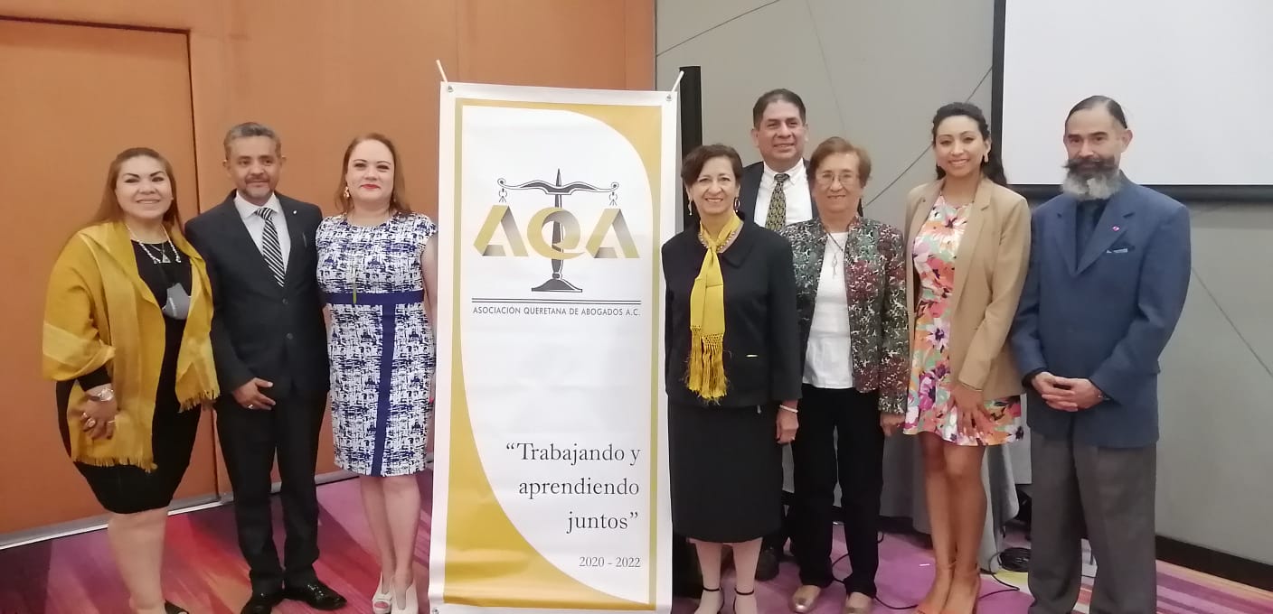 Entregan iniciativa ciudadana sobre "fraudes emocionales" a diputadas locales