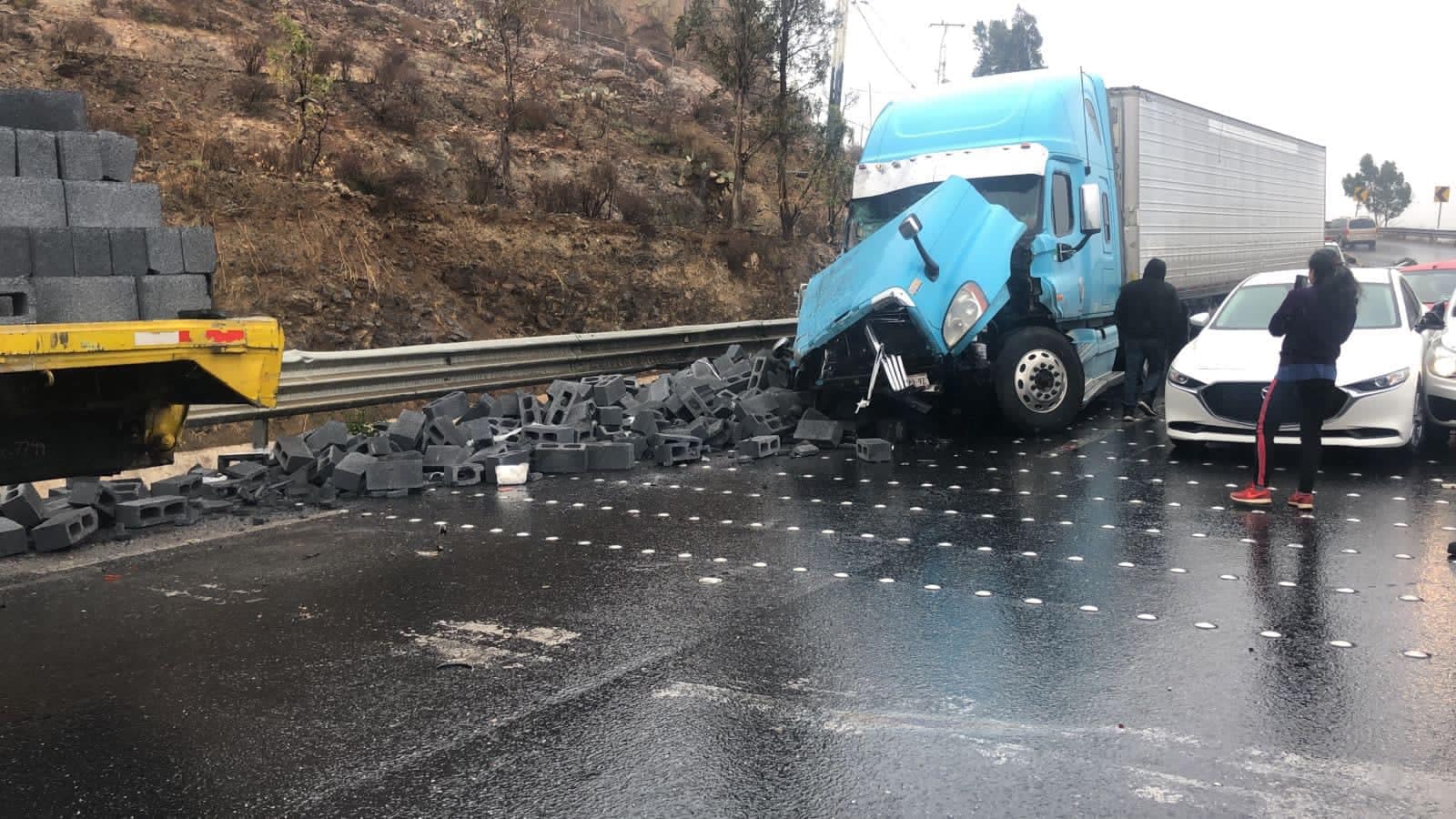 Carambola en Tránsito Pesado, deja un herido