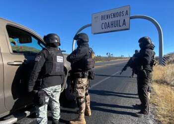 Reportan asalto al staff del cantante Alfredo Olivas