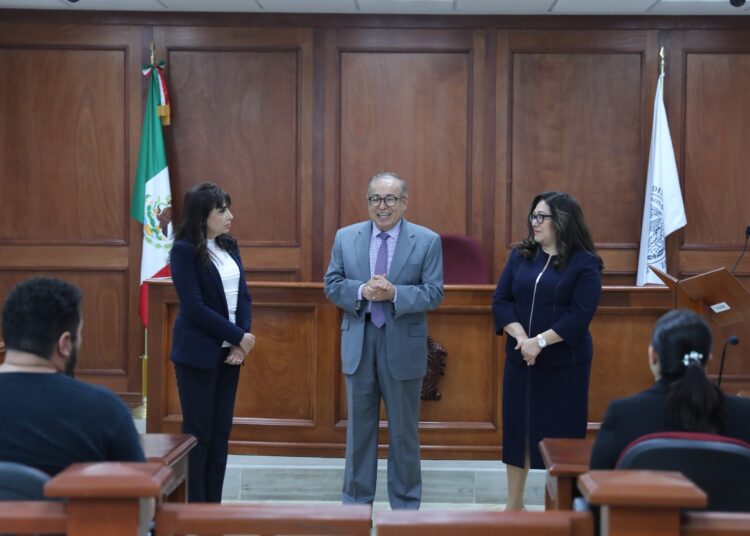 Amplio reconocimiento del TSJEZ a la magistrada Julieta Martínez Villalpando