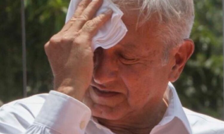 “Me guardaré unos días”, AMLO da positivo a Covid-19 por tercera vez