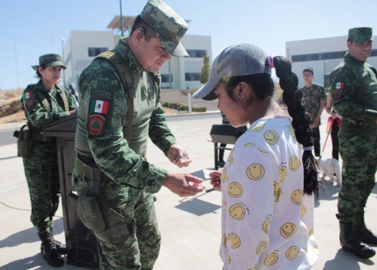 Sedena festeja el Día del Niño con infantes fresnillenses