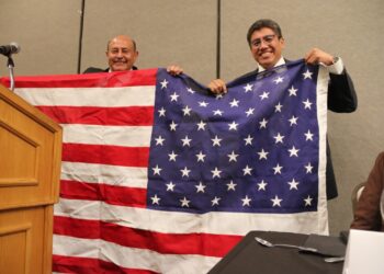 Exhorta Saúl Monreal a migrantes a trabajar juntos y hacer ajustes