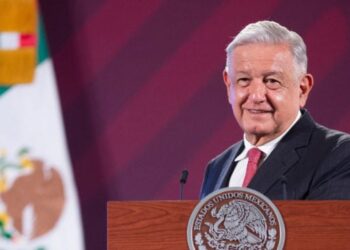 Pese a la veda, AMLO hace llamado a ejercer el voto libre en Coahuila y Edomex