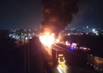 Carambola en la México-Querétaro a la altura de San Juan del Río, deja 8 heridos