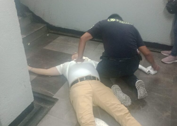 Asesinan a disparos a hombre en la estación Bellas Artes del Metro CDMX