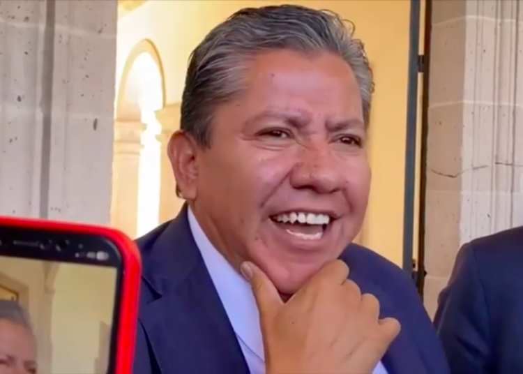 En la Fiscalía no hay malos salarios, responde gobernador a trabajadores