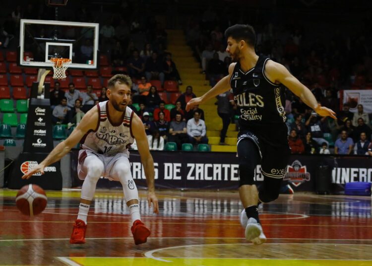 Eclipsan los Mineros a los Soles de Mexicali