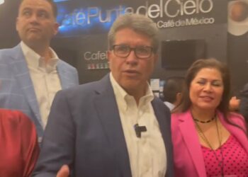 Reconozco triunfo de Claudia; estaré con ella donde quiera que esté: Monreal