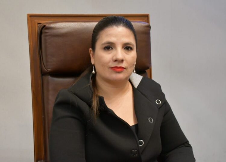 Admite legislatura la renuncia del Fiscal Francisco Murillo Ruiseco