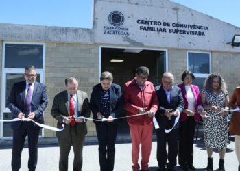 Inauguran el magistrado Arturo Nahle y el alcalde Saúl Monreal, el Cecofam Fresnillo